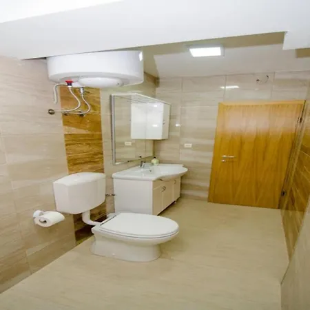 Vesela - Premium One Bedroom With Terrace And Partial Se... *